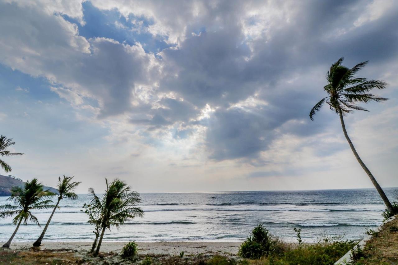 Grand Senggigi Hotel Экстерьер фото