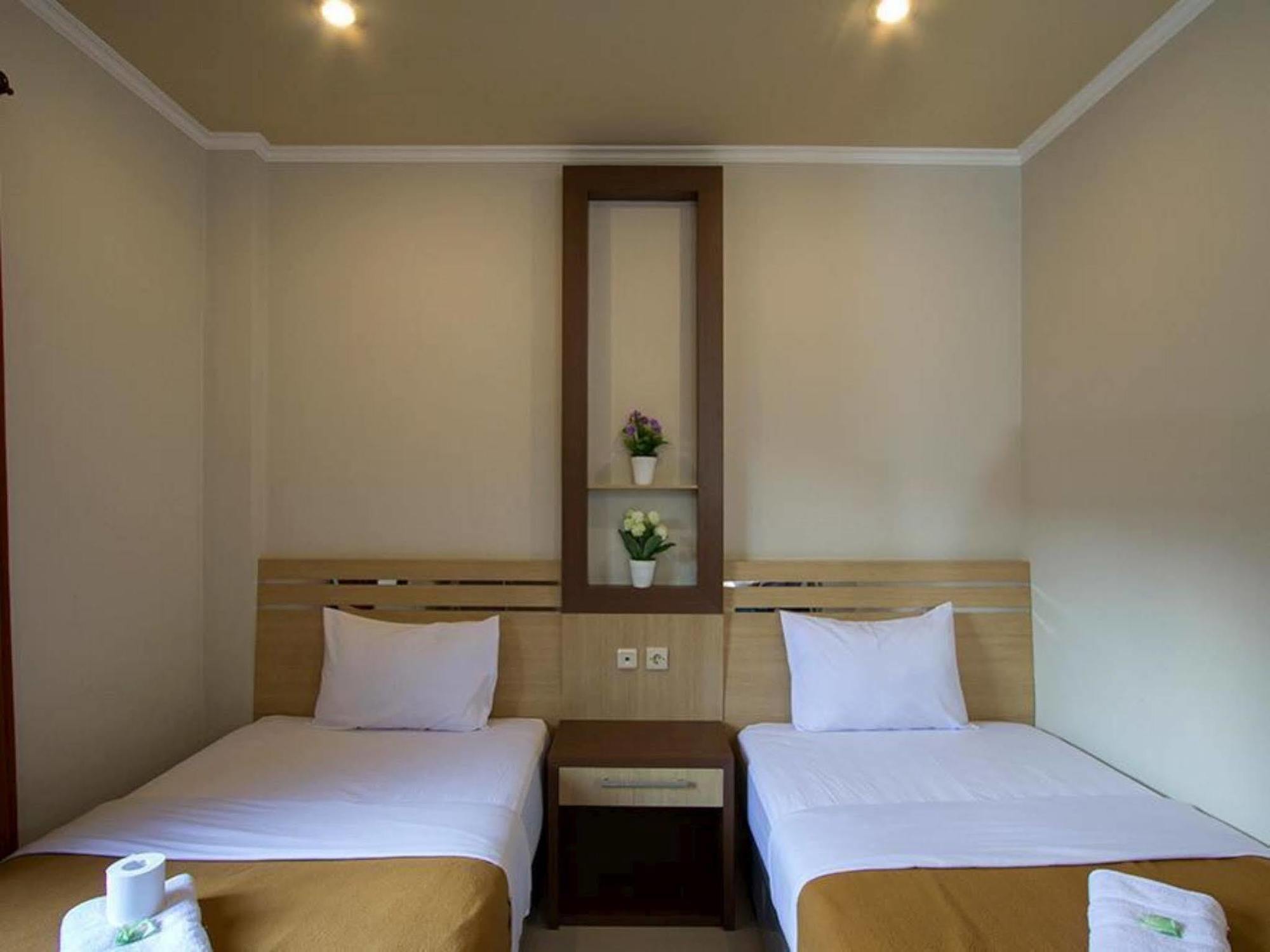 Grand Senggigi Hotel Экстерьер фото